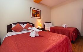 Hotel Plaza Bolognesi 344
